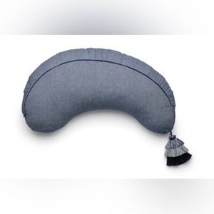 dockAtot La Maman Wedge Nursing Pillow